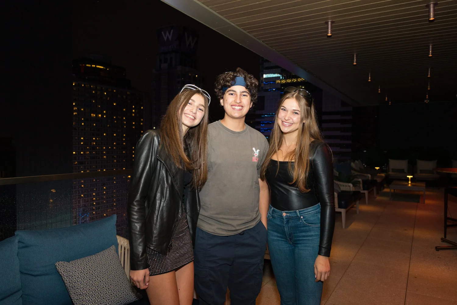 Nightlife Lounge